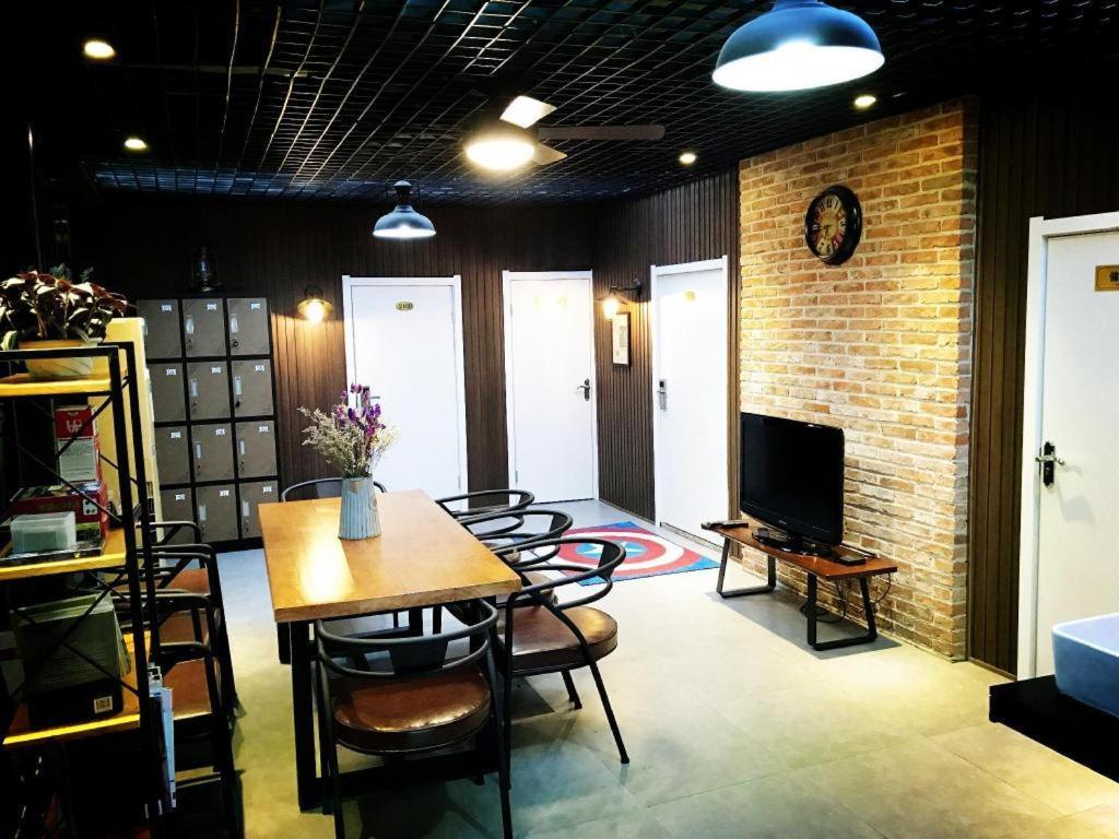 Lantian Garden Hostel ชิงเต่า ภายนอก รูปภาพ