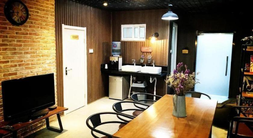 Lantian Garden Hostel ชิงเต่า ภายนอก รูปภาพ